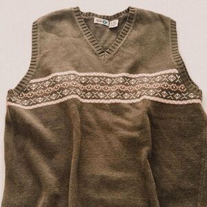 Y2K Retrocore Rami-Cotton Knit Sweater Vest – 90s/2000s Graphic Front V-Neck XL